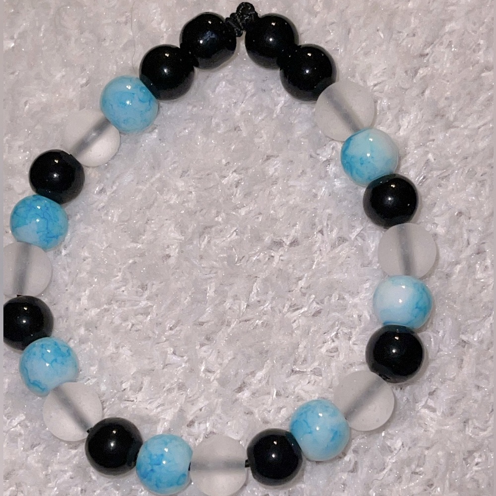 Native American handmade glass bead bracelet.